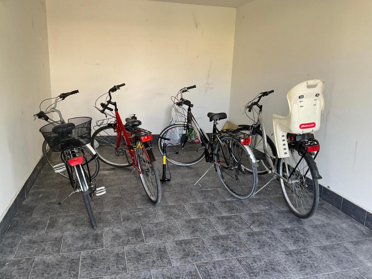 Attico Petfriendly Con Terrazzo, Via Del Borgo Apartment Montesilvano Bagian luar foto
